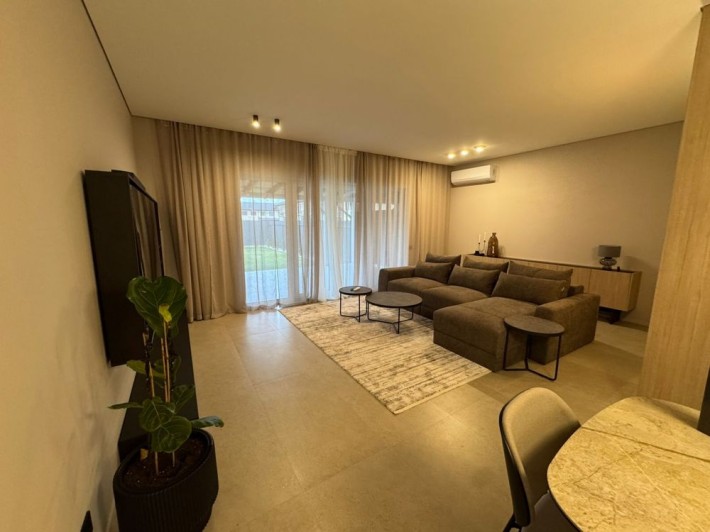 Продаж дизайнерського танхауса в КМ New Village - фото 1