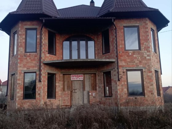 Продається недобудований будинок, район бару "Світанок" Ленківці Чернівці