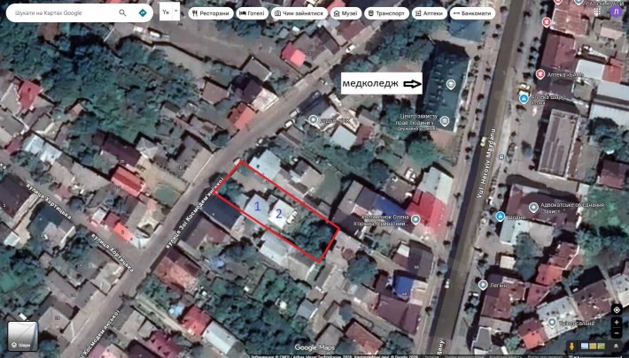 Будинок (дуплекс) в центрі міста, можливий продаж 1/2 будинку - фото 1