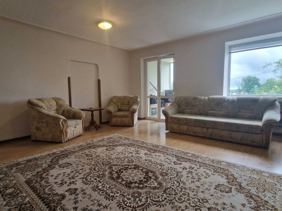 3-повер. будинок у центрі Чернівців, тиха локація пров. Кобринської Черновцы