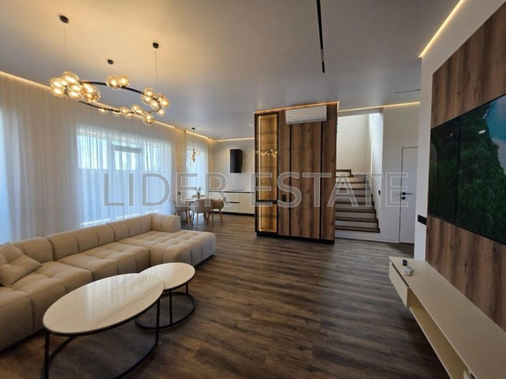 Продаж будинку, 2-поверховий таунхаус в Ужгороді - фото 1