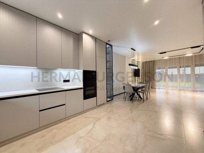 Продаж таунхаусу 125 м.кв / 2 сотки / КМ New Village - фото 1