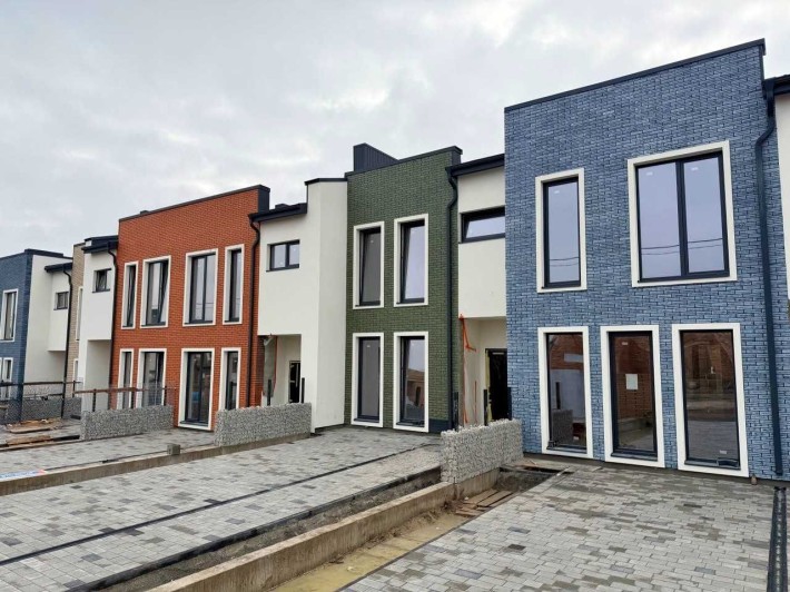 Котеджі Amster на Щасливому, всі міські мережі !!! - фото 1