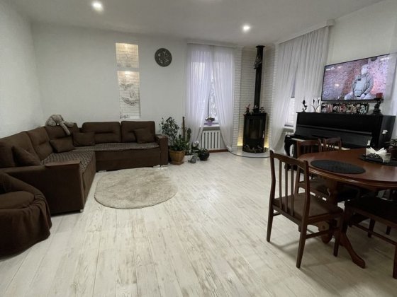 Продаж двоповерхового будинку Святошинський р-н м Академмістечко Киев