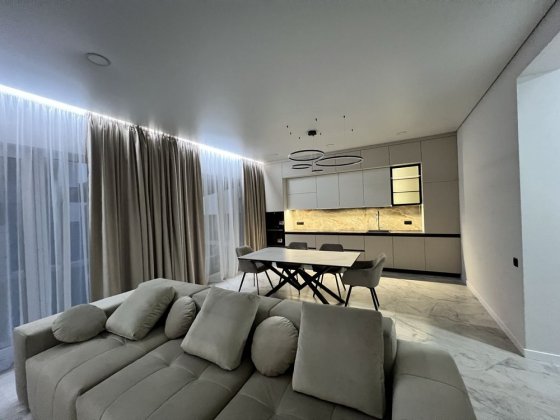 Будинок 145м2 з генератором та інвертором з батареями Deye Киев