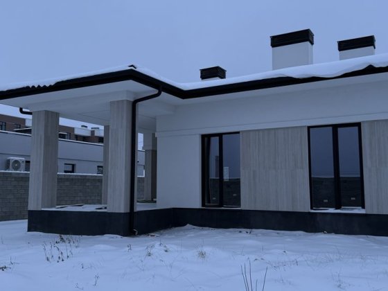 Продам будинок в р-ні Газовик.Масив Грін Хілз, можливий обмін. Рівне