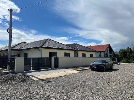 Продаж сучасного 1-поверхового будинку р-н Компотний Ужгород