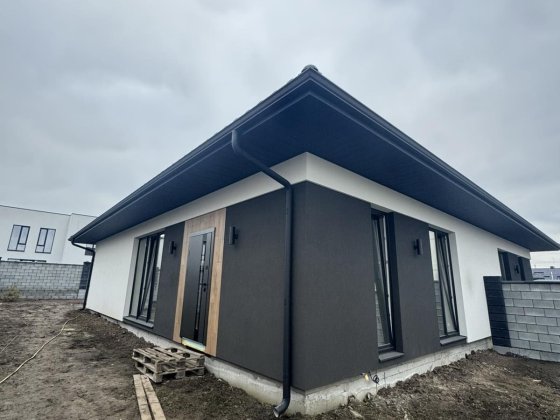 Продаж котеджу на Щасливому Ровно