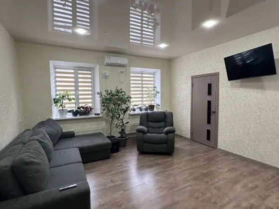 Продажа дома с ремонтом  р-н ул. Калиновой Дніпро