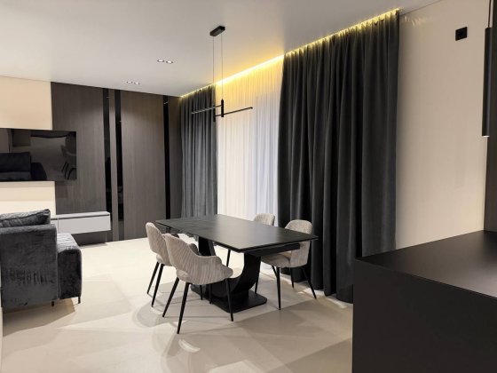 продаж котеджу з шикарним ремонтом "на Щасливому"  КМ "Jaguar" Рівне