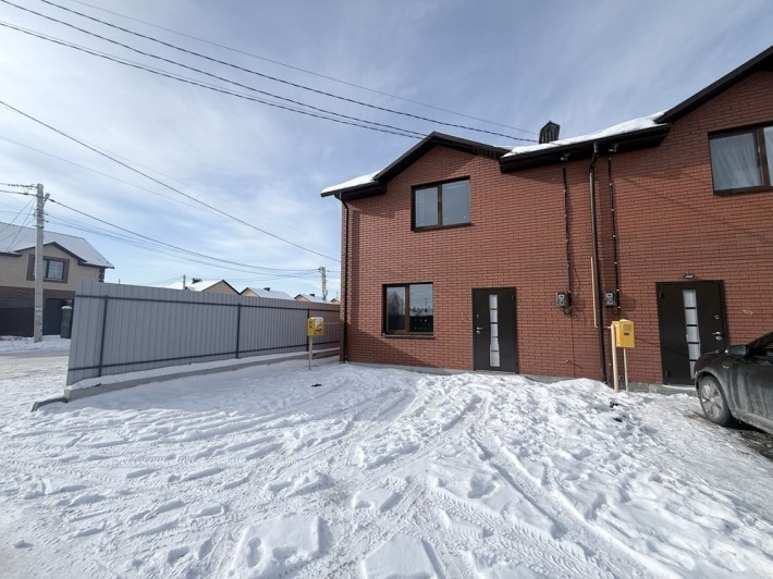 Продам таунхаус з ремонтом та централізованими комунікаціями - фото 1