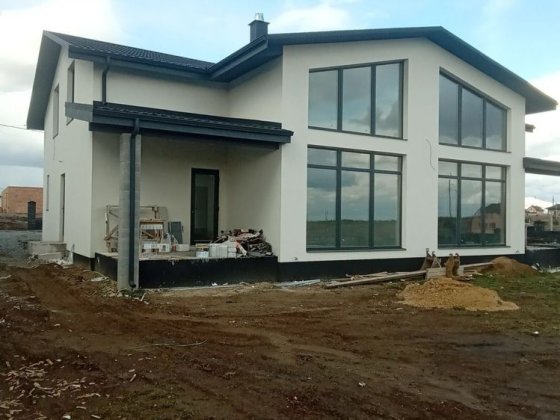 Продаю котедж на масиві Київському Ровно