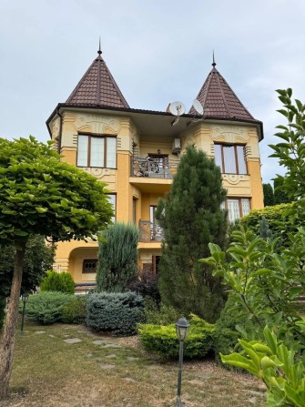 Преміальний будинок в передмісті Чернівців - фото 1