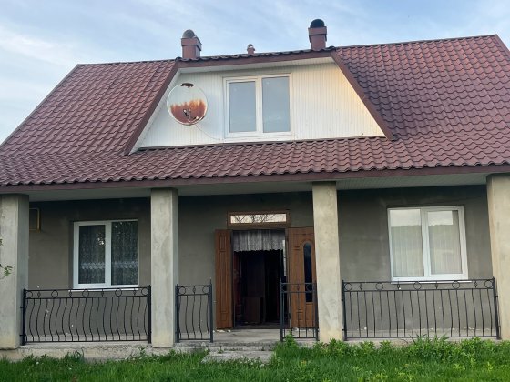 Будинок, Таунхаус, квартира . Сторожинець