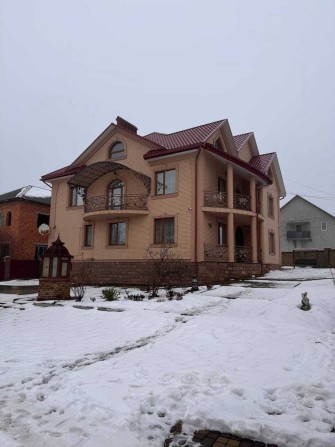 Просторий будинок у Сторожинці - фото 1