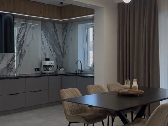 Будинок з дизайнерським ремонтом Великий Кучурів