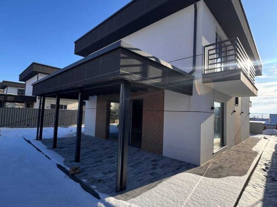 Сучасний HI-TECH будинок у Великому Кучерові Великий Кучурів