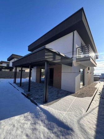 Сучасний HI-TECH будинок у Великому Кучерові - фото 1