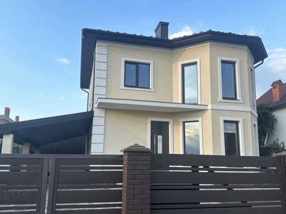 Новозбудований Будинок Великий Кучуров