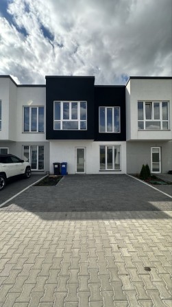 Продаж; Таун-хаус; Будинок; Чернівці; Частковий ремонт; - фото 1