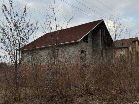 Будинок незавершеного будівництва м.Кіцмань  центральна частина Кіцмань