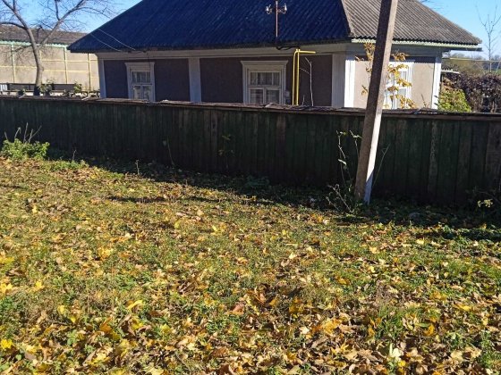 Продам будинок в с. Новоселиця Кельменецького р-н Чернівецької області Новоселиця