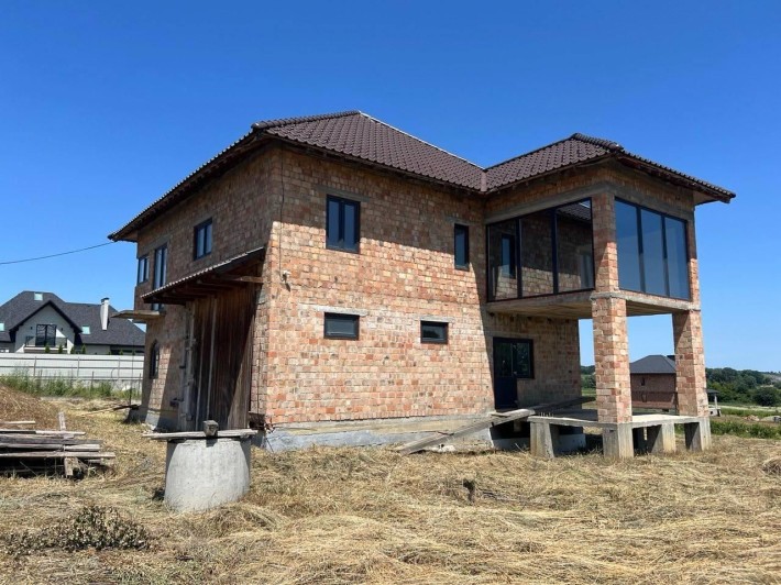 Просторий будинок у Коровії - фото 1