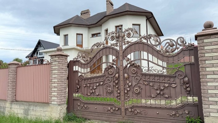 Будинок в с.Коровія, р-н Кварц ділянка 9 сотих - фото 1