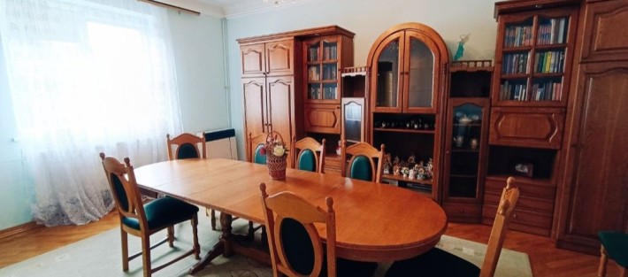 Продаж затишного доглянутого господарства у центрі Мамаївців - фото 1