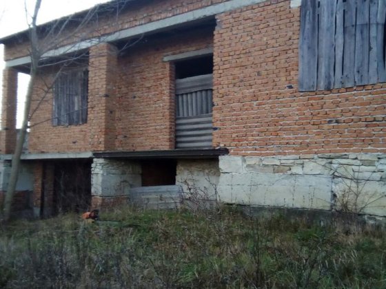 Продаж, обмін. Будинок 250 кв.м - смт. Кельменці Кельменці