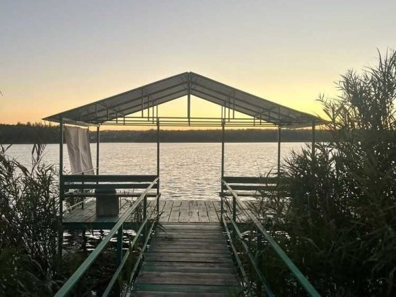 Продам дом на берегу Днепра с. Приднепровское Приднепровское