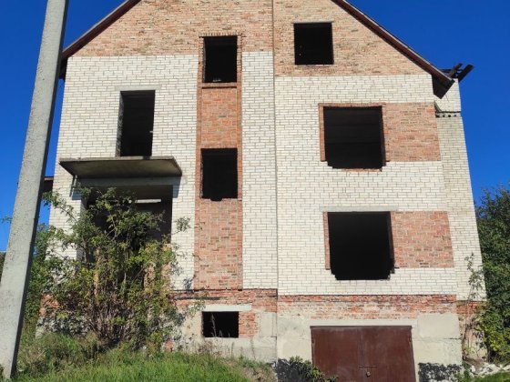 Продам будинок в селі Забороль. Забороль