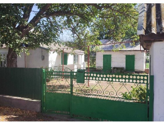 Продам частину будинку левый берег.