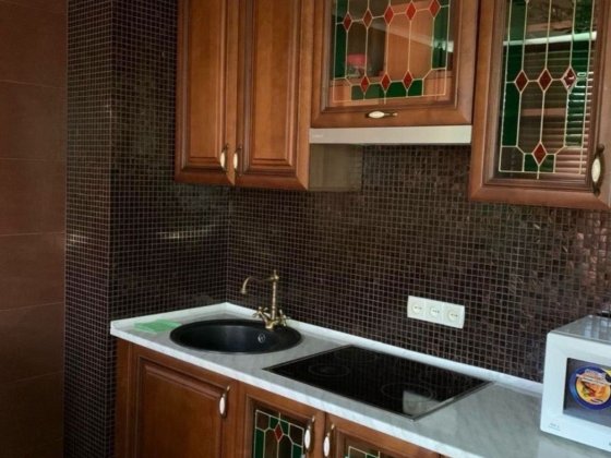 Сдам 1-2х к комн комнатную кв-ру 13000 Левый берег 5мкрн Ц/Отопление Кам'янське