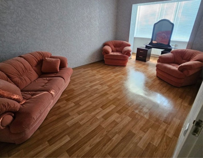 Сдам 2 квартиру на длительный  срок - фото 1