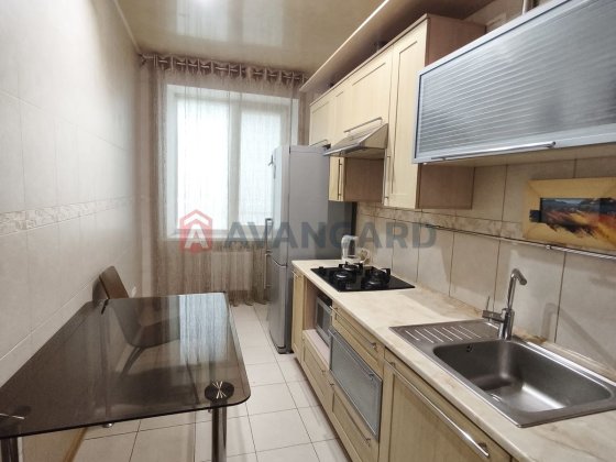 Здам затишну 1 к кв 45 кВ.м в Центрі Каменское