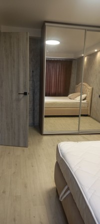 Сдам 1к.кв.5/5 30м² ул.М.Грушевского р-н Жека "ОСЕЛЯ". - фото 1