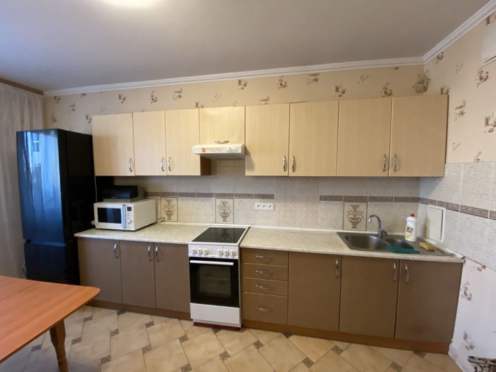 Здам 3-кімнатну квартиру в центрі Вишгорода - фото 1