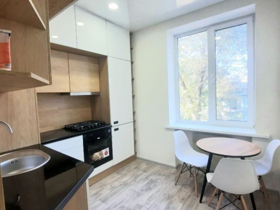 Сдам 2кв.Сталинка Центр АО 15000 грн Каменское