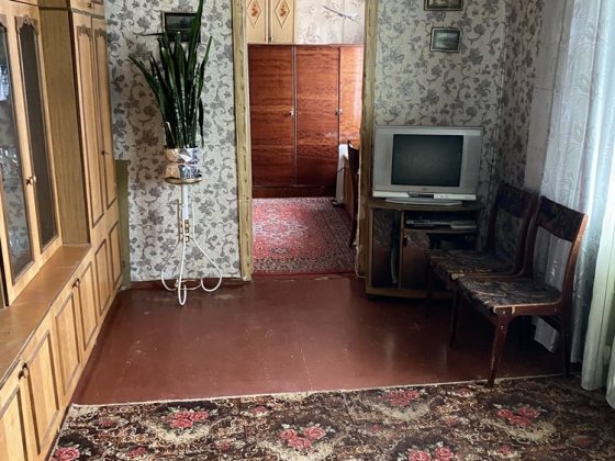 Сдам 2 ком квартиру на Черемушках Каменское