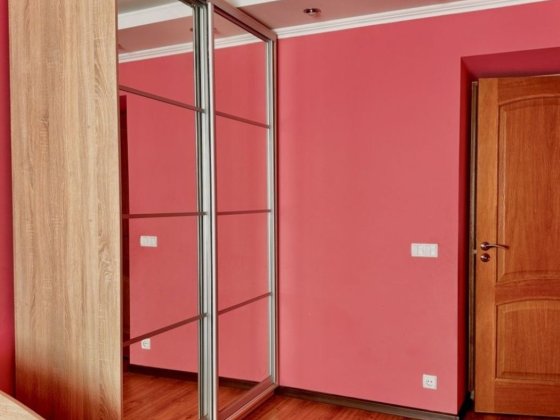 Сдам 1-2-3х к комнатную кв-ру 14000 АГО. Левый берег Каменское