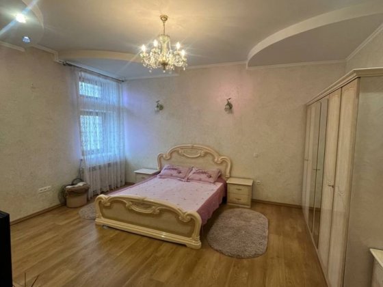 Здам в оренду двокімнатну квартиру в самому центрі міста Каменец-Подольский