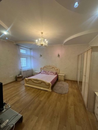 Здам в оренду двокімнатну квартиру в самому центрі міста - фото 1