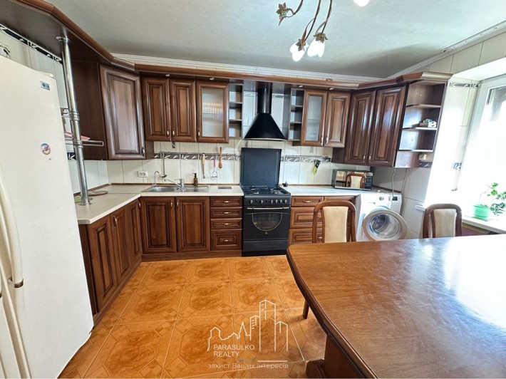 Здам в оренду простору 4-и кімнатну квартиру - фото 1