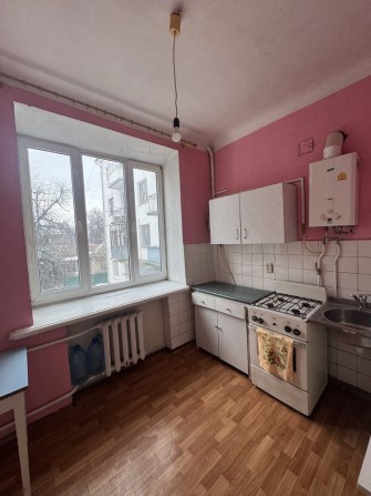 Здається 2 кк в центрі - фото 1