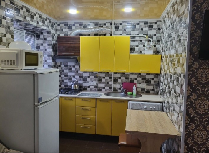 Здам квартиру трехкімнатну - фото 1