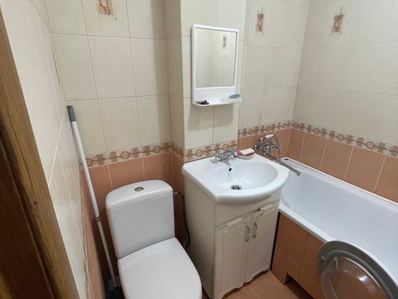 Оренда секції, мікрорайон жовтневий, район "Сільпо" Каменец-Подольский