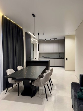 Сучасний котедж з дизайнерським ремонтом! Газ! Міські мережі! - фото 1