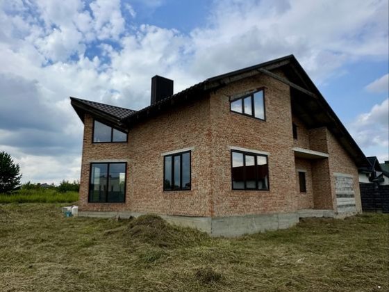 Продам будинок на ГАЗОВИКУ. БЕЗ КОМІСІЇ Ровно