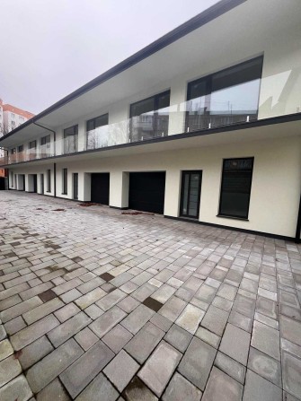 Кутовий котедж у центрі м. Рівне !ВЛАСНИК! Без Комісіі! - фото 1